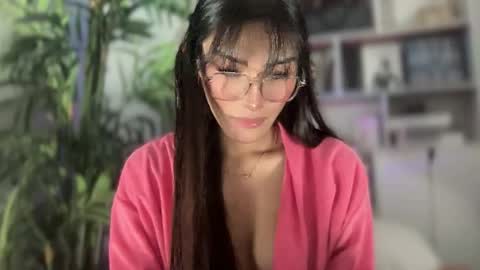 danica_walton online show from 16, 1, 2025