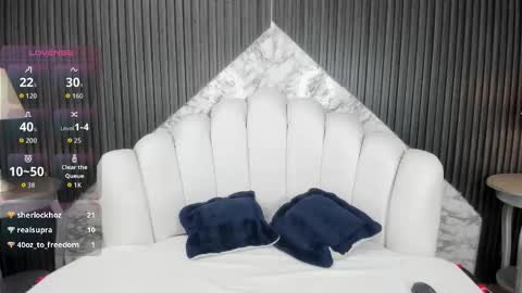 Snapshot of danicollinn chatting on 22, 10, 2025 Daniela online show from 22, 10, 2025