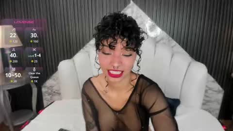 Snapshot of danicollinn chatting on 29, 10, 2025 Daniela online show from 29, 10, 2025