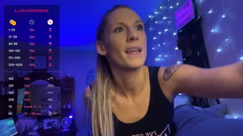 Dani Dragon online show from 14, 12, 2024