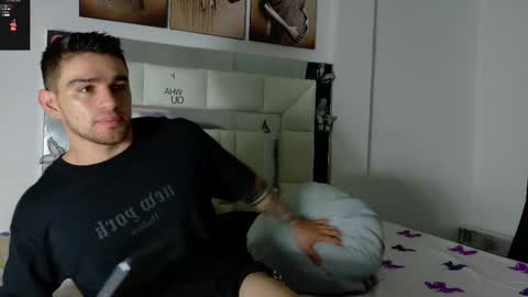 Snapshot of daniel_ova chatting on 26, 2, 2025 Sexy Dani online show from 26, 2, 2025