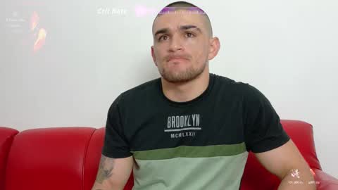 Snapshot of daniel_ova chatting on 7, 10, 2025 Sexy Dani online show from 7, 10, 2025