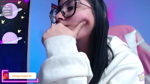 Snapshot of daniela_cute22 chatting on 8, 6, 2026 DANIELA online show from 8, 6, 2026