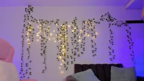 Dani Saenz online show from 14, 12, 2025