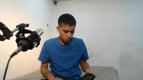 Snapshot of danielitopapii chatting on 21, 12, 2024 danielitopapii online show from 21, 12, 2024