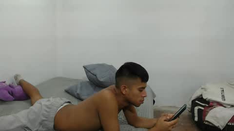 Snapshot of danielitopapii chatting on 1, 2, 2025 danielitopapii online show from 1, 2, 2025