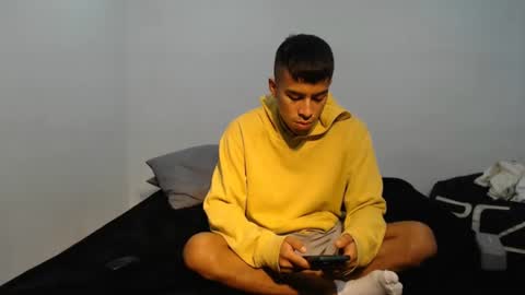 Snapshot of danielitopapii chatting on 11, 2, 2025 danielitopapii online show from 11, 2, 2025