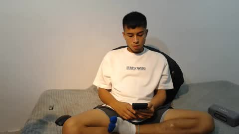 Snapshot of danielitopapii chatting on 27, 2, 2025 danielitopapii online show from 27, 2, 2025