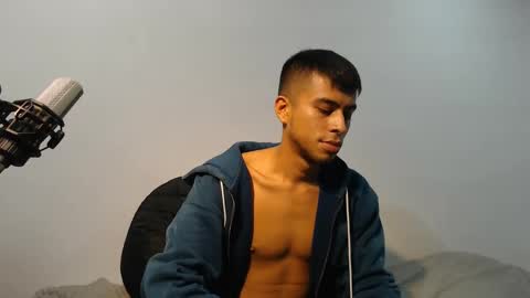 Snapshot of danielitopapii chatting on 28, 2, 2025 danielitopapii online show from 28, 2, 2025