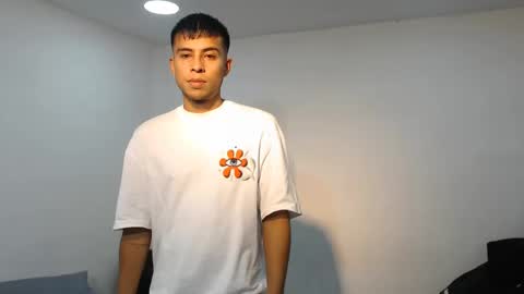 Snapshot of danielitopapii chatting on 6, 3, 2025 danielitopapii online show from 6, 3, 2025