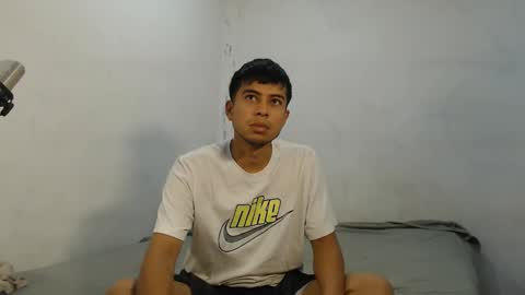 Snapshot of danielitopapii chatting on 1, 10, 2025 danielitopapii online show from 1, 10, 2025