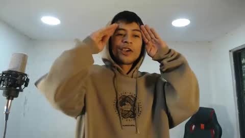 Snapshot of danielitopapii chatting on 11, 10, 2025 danielitopapii online show from 11, 10, 2025