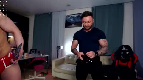 Snapshot of danielkraig_for_u chatting on 7, 2, 2026 Daniel Kraig online show from 7, 2, 2026