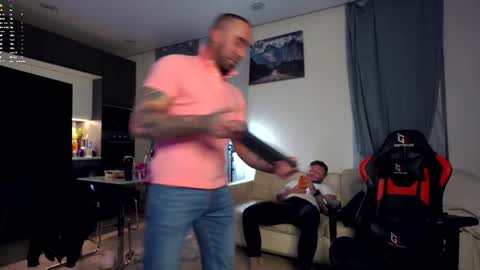 Snapshot of danielkraig_for_u chatting on 8, 2, 2026 Daniel Kraig online show from 8, 2, 2026