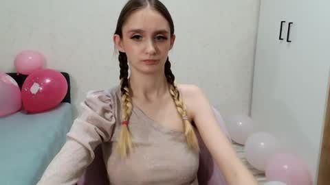 Daniella Martin online show from 3, 12, 2024