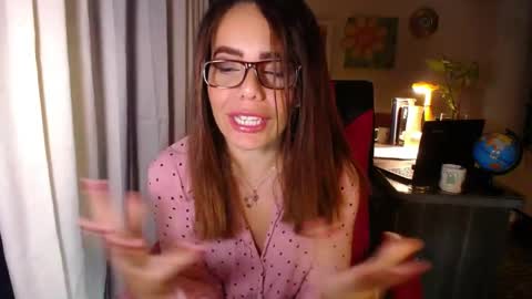 Angie online show from 6, 6, 2026