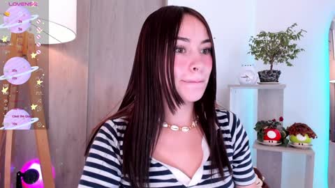 Danielle Rose online show from 4, 2, 2025