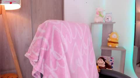 Danielle Rose online show from 27, 9, 2025