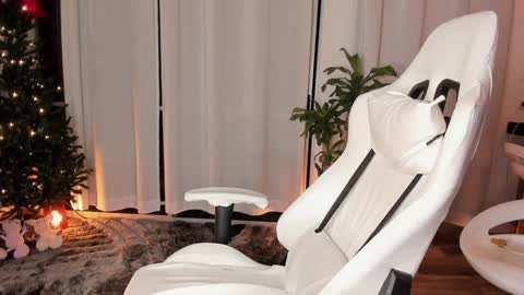 Daniela  online show from 27, 12, 2024