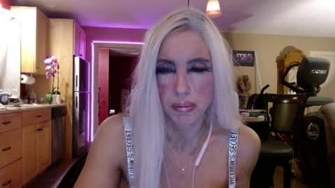 DanikaWhite69 online show from 9, 6, 2026