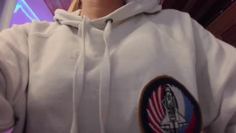 Pau online show from 24, 4, 2026