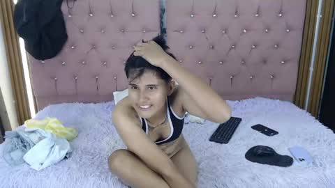 Snapshot of dann_jell chatting on 19, 5, 2026 Danniela y Victoria online show from 19, 5, 2026