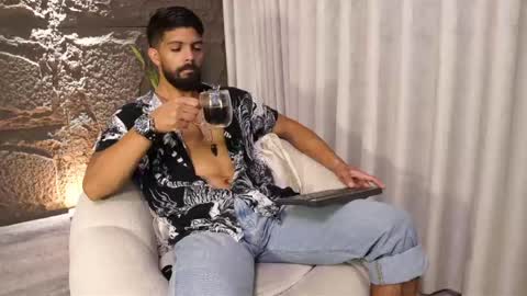 Dann saenz online show from 28, 4, 2026