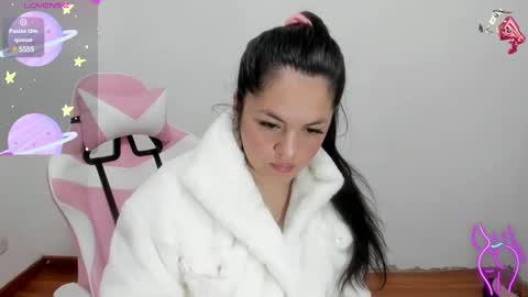 Snapshot of danna_1111 chatting on 21, 1, 2025 danna online show from 21, 1, 2025