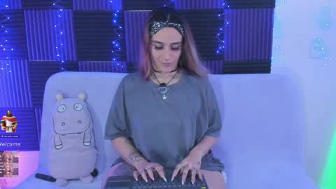 Snapshot of danna__castle chatting on 6, 6, 2026 Dannacastle online show from 6, 6, 2026