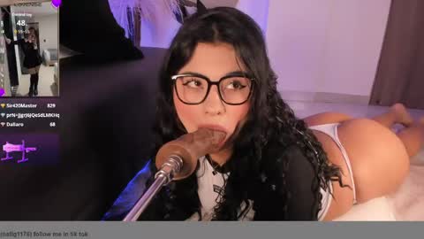 Snapshot of danna_adams1 chatting on 22, 5, 2026 danna_adams1 online show from 22, 5, 2026