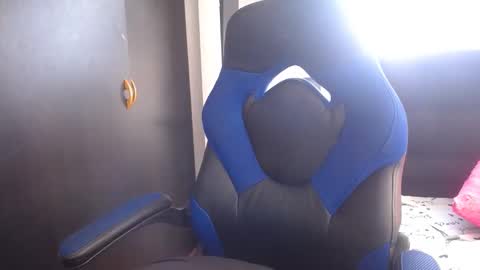 danna martinez33 online show from 23, 4, 2026