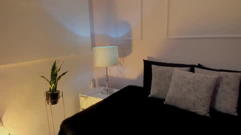 Snapshot of danna_palmeth chatting on 25, 11, 2025 danna_palmeth online show from 25, 11, 2025