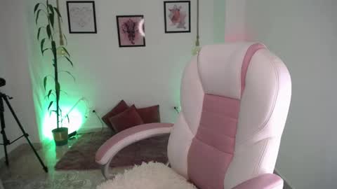 Danna online show from 25, 4, 2026