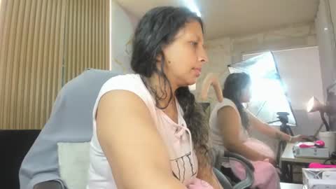 danna_sg online show from 22, 7, 2026