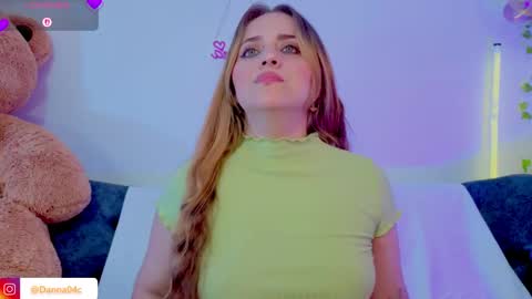 Snapshot of dannacouper_ chatting on 9, 6, 2026 Danna online show from 9, 6, 2026