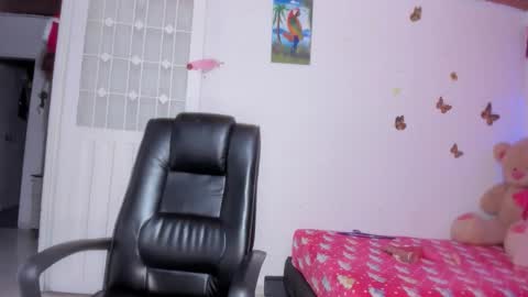 Danna Sofia jeins online show from 10, 1, 2026