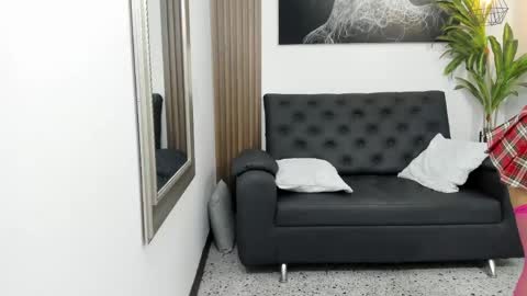 Danni  online show from 28, 4, 2026