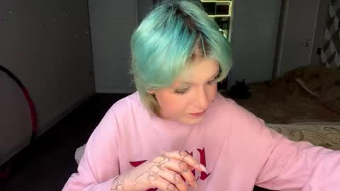 Luna Airi online show from 6, 3, 2026