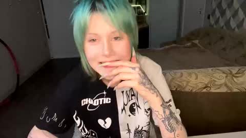 Luna Airi online show from 12, 3, 2026