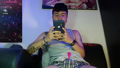 Snapshot of dannteftm chatting on 28, 1, 2025 DANNTE online show from 28, 1, 2025