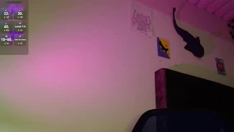 Snapshot of dannteftm chatting on 23, 10, 2025 DANNTE online show from 23, 10, 2025