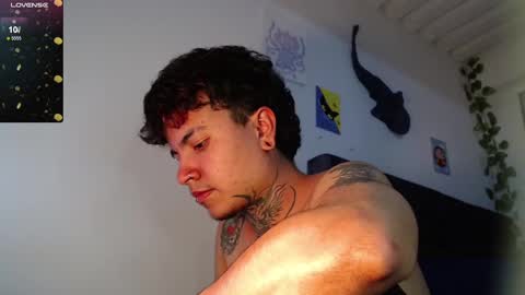 Snapshot of dannteftm chatting on 28, 10, 2025 DANNTE online show from 28, 10, 2025