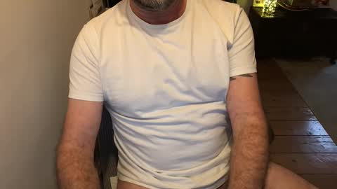 Snapshot of dannybuoy2 chatting on 21, 12, 2024 dannybuoy2 online show from 21, 12, 2024