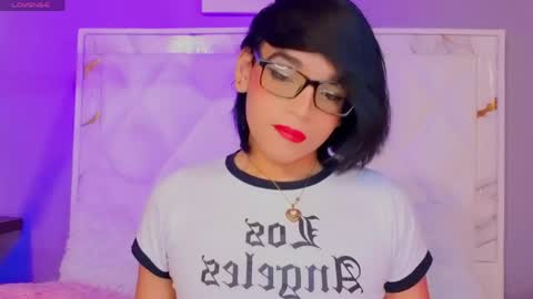 Snapshot of dannyhot__ chatting on 2, 5, 2026 Danny online show from 2, 5, 2026