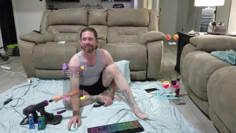 Snapshot of danooo1984 chatting on 1, 10, 2025 danooo1984 online show from 1, 10, 2025