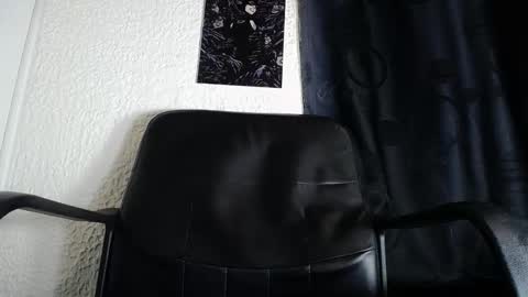 Snapshot of dante_d_angelo_ chatting on 4, 10, 2025 dante_d_angelo_ online show from 4, 10, 2025