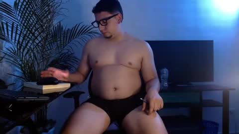 Snapshot of dante_xo chatting on 1, 6, 2026 A L E J A N D R O online show from 1, 6, 2026
