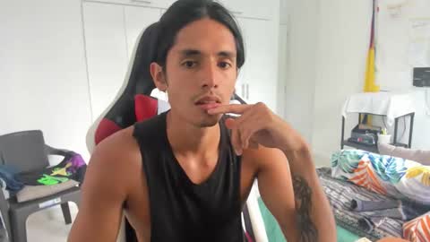 Snapshot of dantedecentralized chatting on 22, 10, 2025 X Dante7373574 online show from 22, 10, 2025