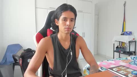 Snapshot of dantedecentralized chatting on 12, 11, 2025 X Dante7373574 online show from 12, 11, 2025