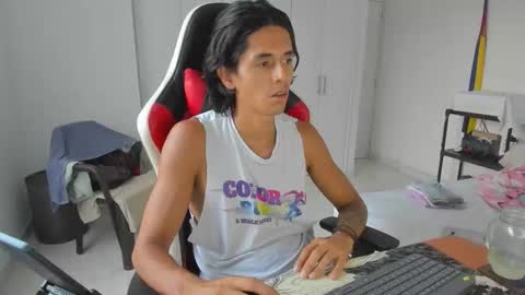 Snapshot of dantedecentralized chatting on 20, 11, 2025 X Dante7373574 online show from 20, 11, 2025